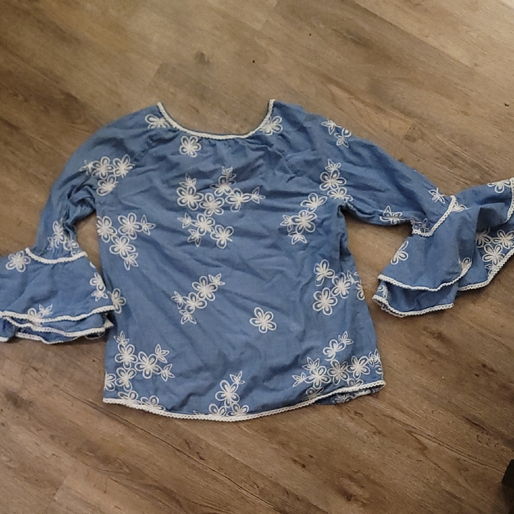Hannah Light Blue Floral Embroidered Bell-Sleeve Blouse